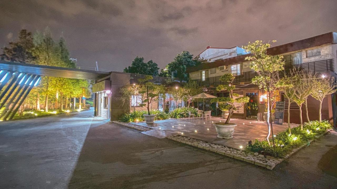 Holly Wood Motel Pitou Екстер'єр фото