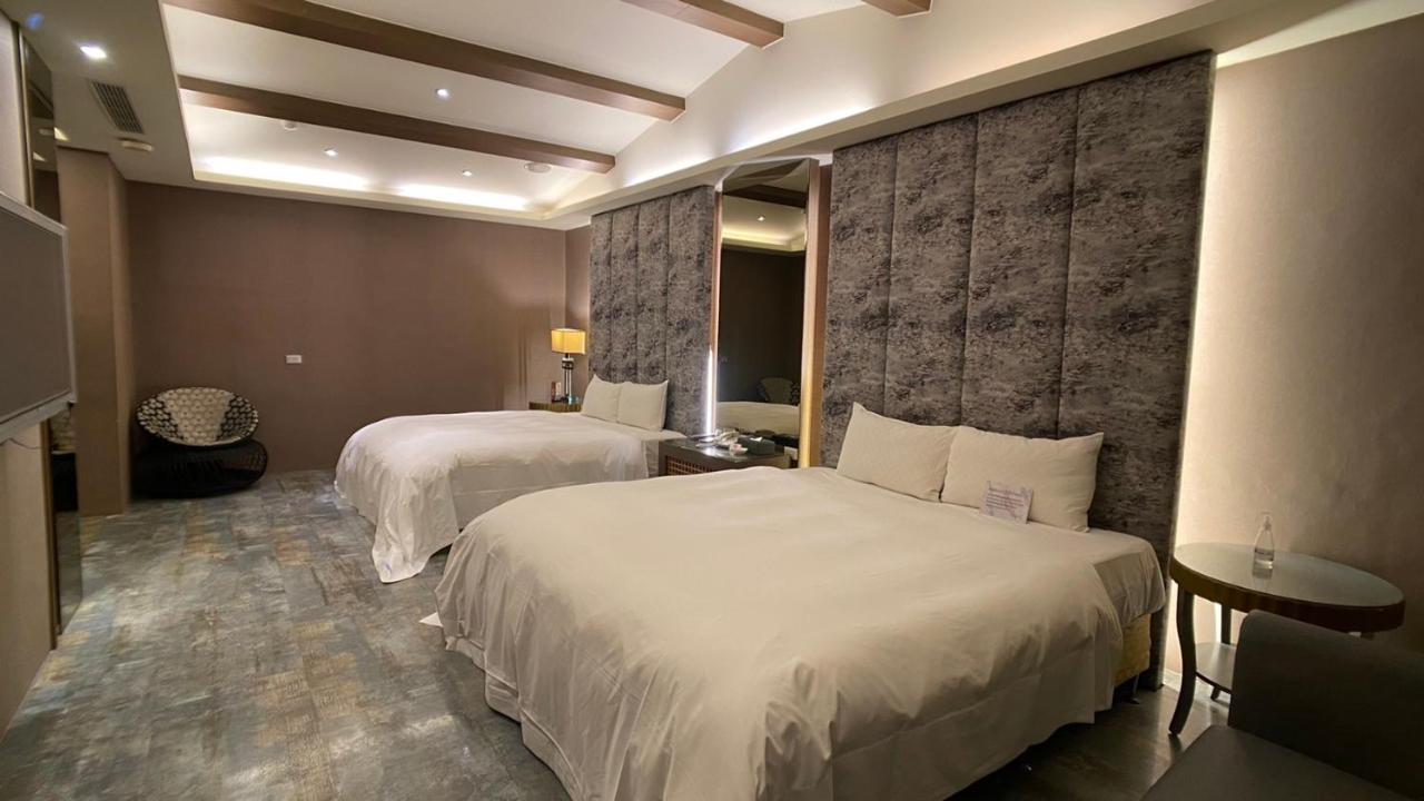 Holly Wood Motel Pitou Екстер'єр фото