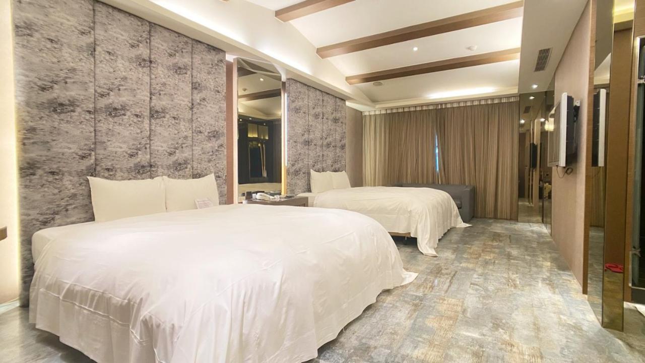 Holly Wood Motel Pitou Екстер'єр фото