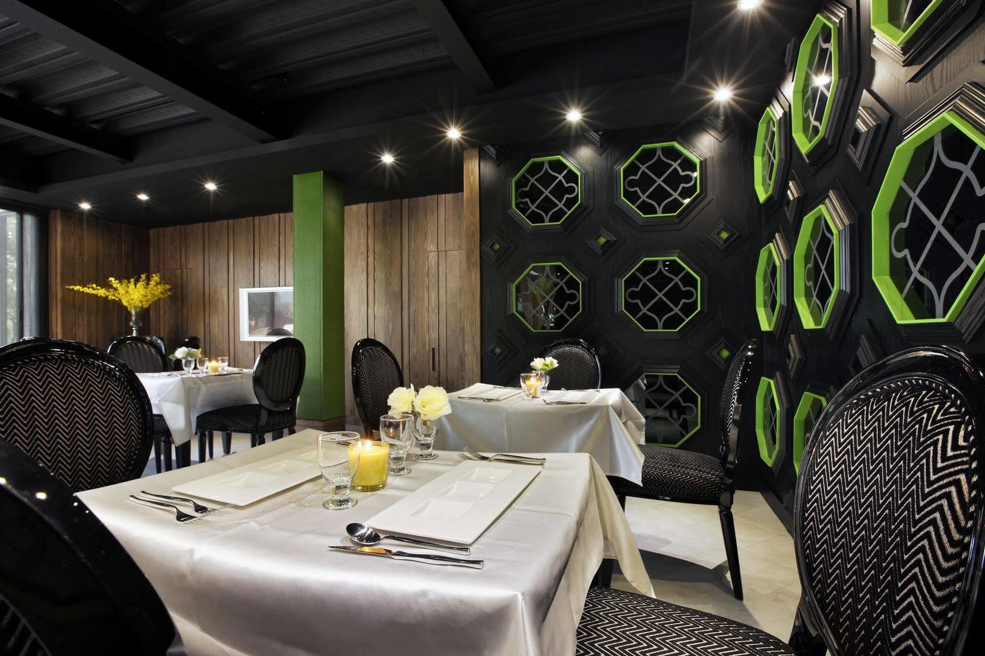 Holly Wood Motel Pitou Екстер'єр фото